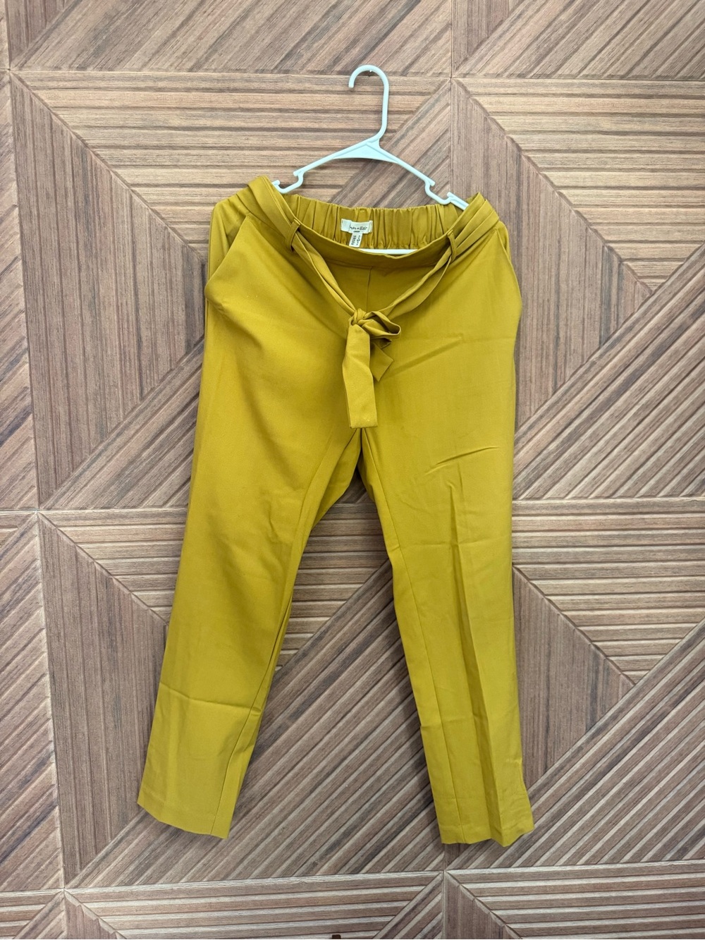 Women's Tie-Waist Slim Trousers in Mustard